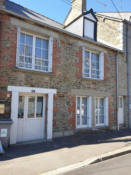 Maison De Ville Situee A 8 Kms Du Mont St Michel Pontorson Exteriér fotografie